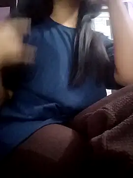 Snapshot of Harpreet_49 chatting on 12-15-24, 06:18 Harpreet 49 online show from 12-15-24, 06:18