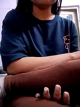 Snapshot of Harpreet_49 chatting on 02-24-25, 09:32 Harpreet 49 online show from 02-24-25, 09:32