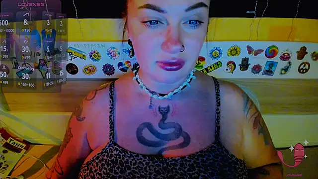 EllieOz online show from 11-05-25, 07:03