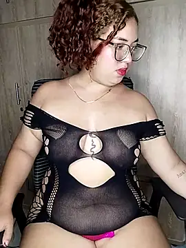 Snapshot of Day_Uzumaki chatting on 11-02-25, 06:38 Day Uzumaki online show from 11-02-25, 06:38