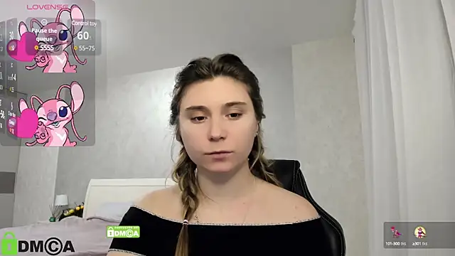 Snapshot of SweetMonicka chatting on 12-29-24, 03:35 SweetMonicka online show from 12-29-24, 03:35