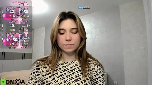 Snapshot of SweetMonicka chatting on 01-02-25, 04:56 SweetMonicka online show from 01-02-25, 04:56