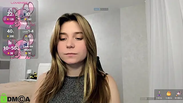 Snapshot of SweetMonicka chatting on 01-08-25, 07:13 SweetMonicka online show from 01-08-25, 07:13