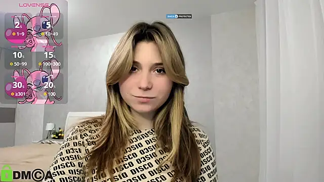 Snapshot of SweetMonicka chatting on 01-09-25, 05:11 SweetMonicka online show from 01-09-25, 05:11