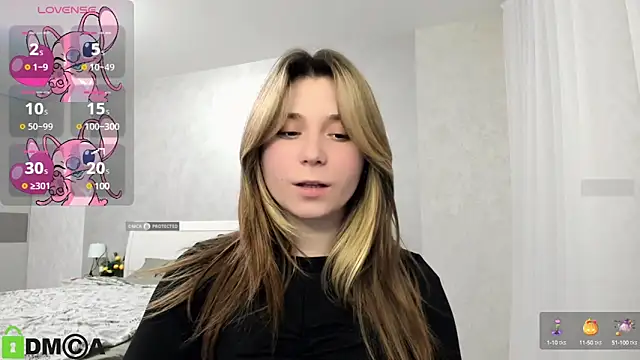 Snapshot of SweetMonicka chatting on 01-11-25, 04:57 SweetMonicka online show from 01-11-25, 04:57