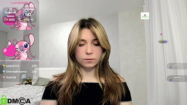 Snapshot of SweetMonicka chatting on 01-15-25, 06:40 SweetMonicka online show from 01-15-25, 06:40