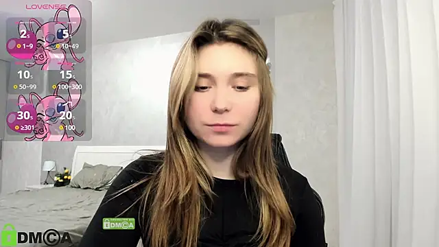 Snapshot of SweetMonicka chatting on 01-17-25, 06:02 SweetMonicka online show from 01-17-25, 06:02