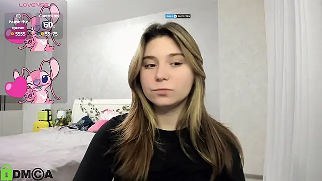 Snapshot of SweetMonicka chatting on 01-26-25, 03:36 SweetMonicka online show from 01-26-25, 03:36