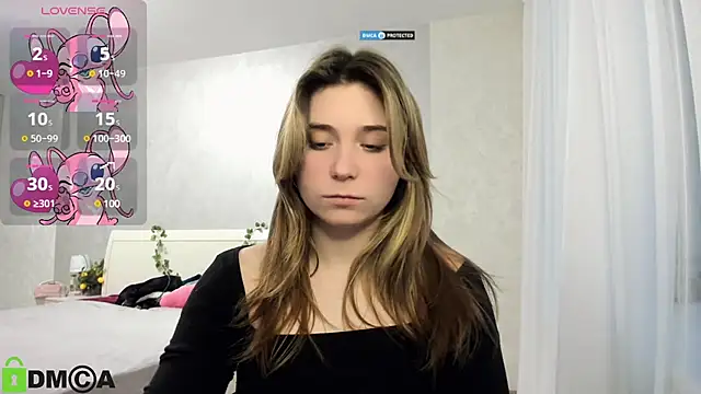 Snapshot of SweetMonicka chatting on 02-19-25, 03:38 SweetMonicka online show from 02-19-25, 03:38