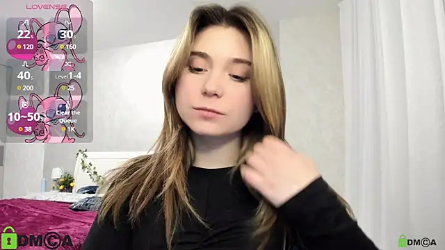 Snapshot of SweetMonicka chatting on 02-26-25, 05:39 SweetMonicka online show from 02-26-25, 05:39