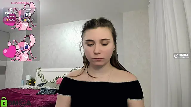 Snapshot of SweetMonicka chatting on 02-28-25, 05:37 SweetMonicka online show from 02-28-25, 05:37