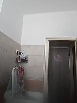 Snapshot of LauraBaby chatting on 01-14-26, 02:33 LauraBaby online show from 01-14-26, 02:33