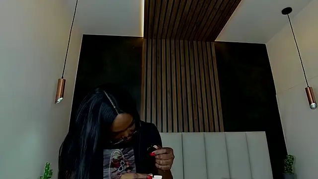Snapshot of nahomi_campbell chatting on 02-05-25, 07:31 nahomi campbell online show from 02-05-25, 07:31