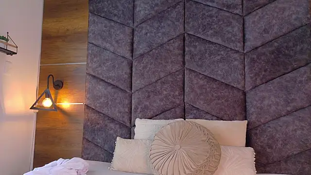 nahomi campbell online show from 03-07-26, 08:39