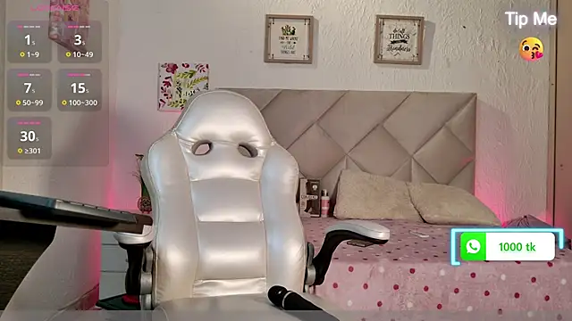 Snapshot of yuliana_millerr chatting on 10-19-25, 06:19 yuliana millerr online show from 10-19-25, 06:19