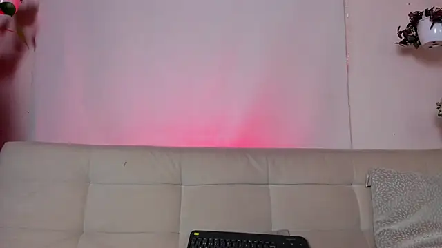 roselinedior online show from 01-29-25, 02:00