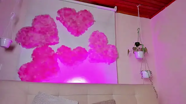 roselinedior online show from 02-14-25, 08:15