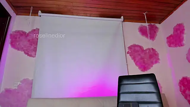 roselinedior online show from 02-24-25, 06:36