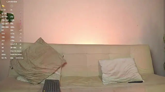 roselinedior online show from 03-10-25, 06:34