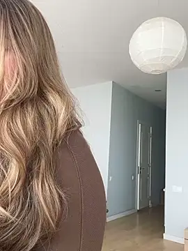 Snapshot of curvyflawless chatting on 01-30-25, 08:43 curvyflawless online show from 01-30-25, 08:43