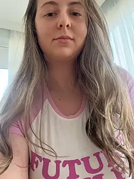 Snapshot of curvyflawless chatting on 03-09-25, 01:37 curvyflawless online show from 03-09-25, 01:37