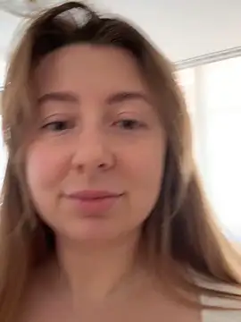 Snapshot of curvyflawless chatting on 10-16-25, 08:04 curvyflawless online show from 10-16-25, 08:04