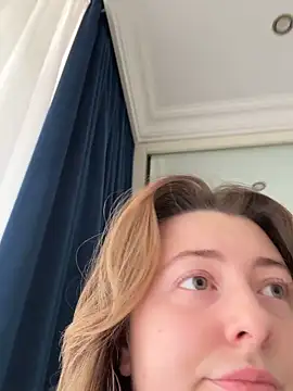 Snapshot of curvyflawless chatting on 12-05-25, 07:39 curvyflawless online show from 12-05-25, 07:39