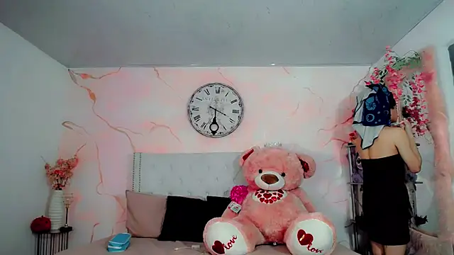 Snapshot of maria_camilacms chatting on 02-11-26, 08:25 maria camilacms online show from 02-11-26, 08:25