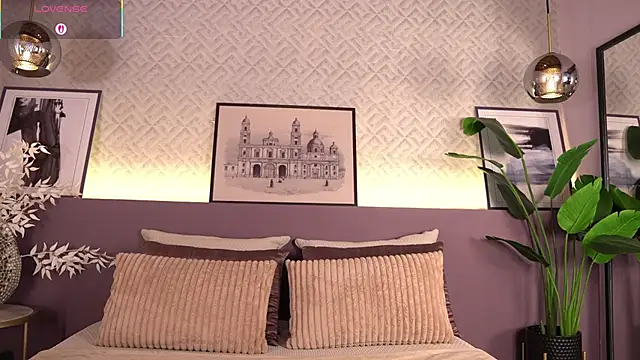 ElleDiane online show from 03-09-26, 12:25