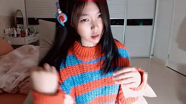 -Lucky Girl online show from 12-03-25, 12:36