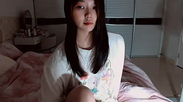 -Lucky Girl online show from 05-14-26, 02:24
