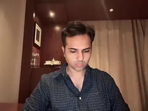 Snapshot of immog727 chatting on 12-27-24, 03:15 immog727 online show from 12-27-24, 03:15