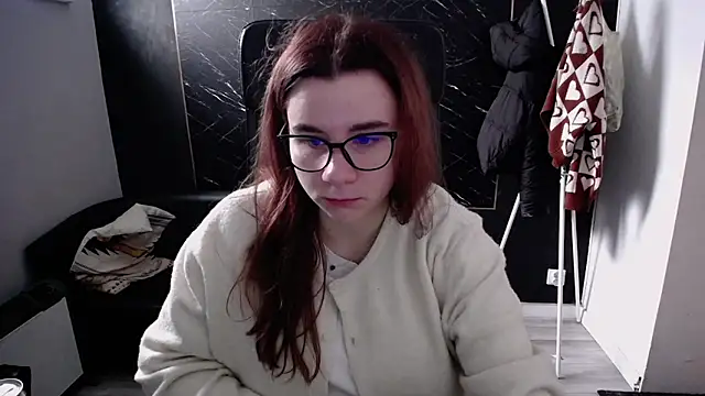 littleviki7 online show from 10-18-25, 10:27
