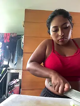 emmyjhonson07 online show from 11-12-25, 03:34