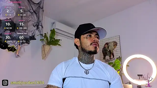 JordanSmiith  online show from 10-23-25, 08:51