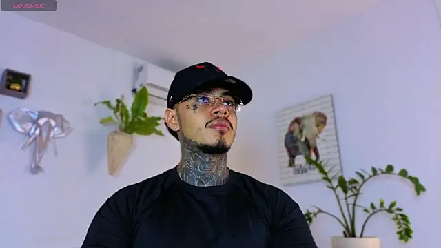 JordanSmiith  online show from 12-16-25, 08:36