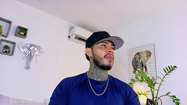 JordanSmiith  online show from 02-25-26, 08:51