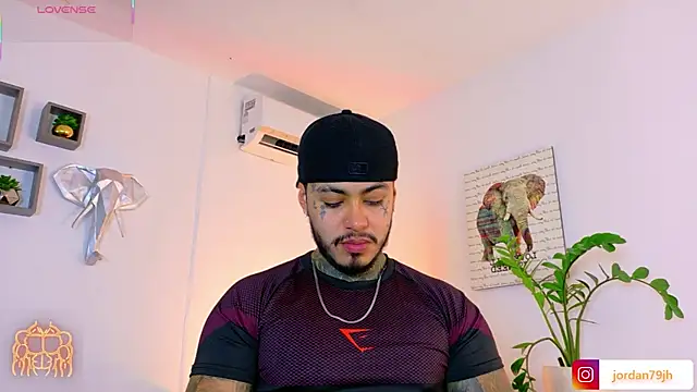 JordanSmiith  online show from 07-16-26, 09:54