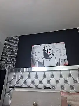 Snapshot of _nicolehotshemale chatting on 01-19-25, 01:32 nicolehotshemale online show from 01-19-25, 01:32