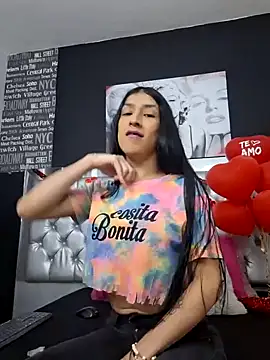 Snapshot of _nicolehotshemale chatting on 02-06-25, 10:00 nicolehotshemale online show from 02-06-25, 10:00