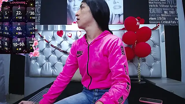 Snapshot of _nicolehotshemale chatting on 02-25-25, 09:35 nicolehotshemale online show from 02-25-25, 09:35