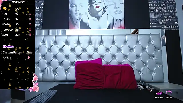 Snapshot of _nicolehotshemale chatting on 09-11-25, 10:21 nicolehotshemale online show from 09-11-25, 10:21