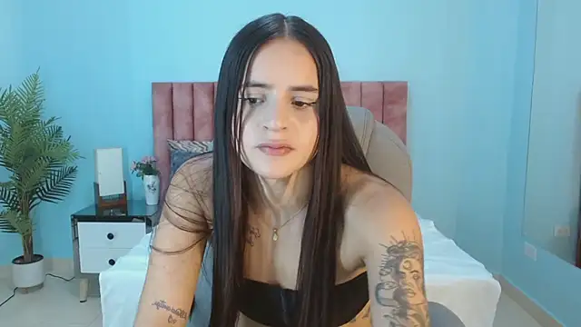 Snapshot of heidy_hoiss chatting on 04-09-26, 08:03 heidy hoiss online show from 04-09-26, 08:03