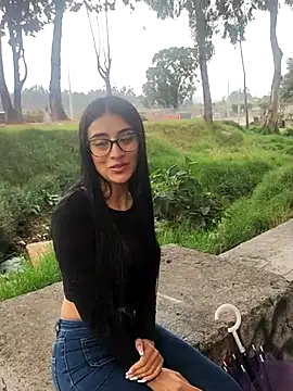 Snapshot of Wanda_and_cosmo_ chatting on 03-05-25, 07:17 Wanda and cosmo online show from 03-05-25, 07:17