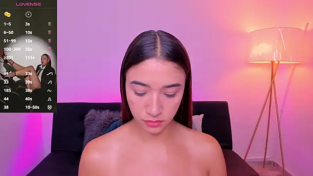 Snapshot of Antonella_Grayy chatting on 06-17-26, 01:34 Antonella Grayy online show from 06-17-26, 01:34