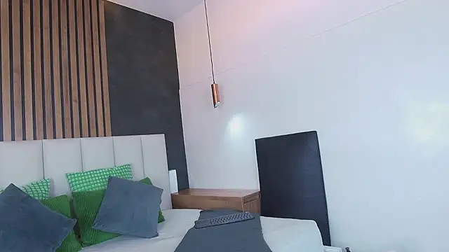 Snapshot of eva_daemon chatting on 03-12-26, 11:49 eva daemon online show from 03-12-26, 11:49