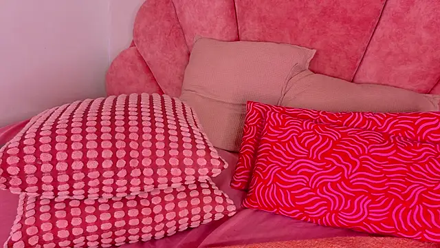 Snapshot of eva_daemon chatting on 04-09-26, 11:59 eva daemon online show from 04-09-26, 11:59