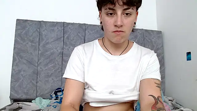 linda 33 online show from 10-30-25, 08:20