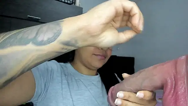 leila 22 online show from 02-13-25, 02:31