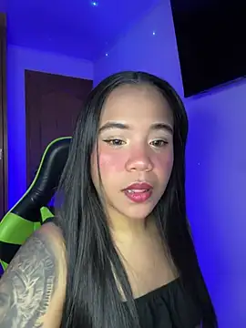 Snapshot of leila_22 chatting on 07-18-26, 03:05 leila 22 online show from 07-18-26, 03:05